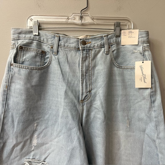 Universal Thread High Rise Relaxed Fit Denim Distressed Long Shorts Women 14 NWT - Picture 2 of 10